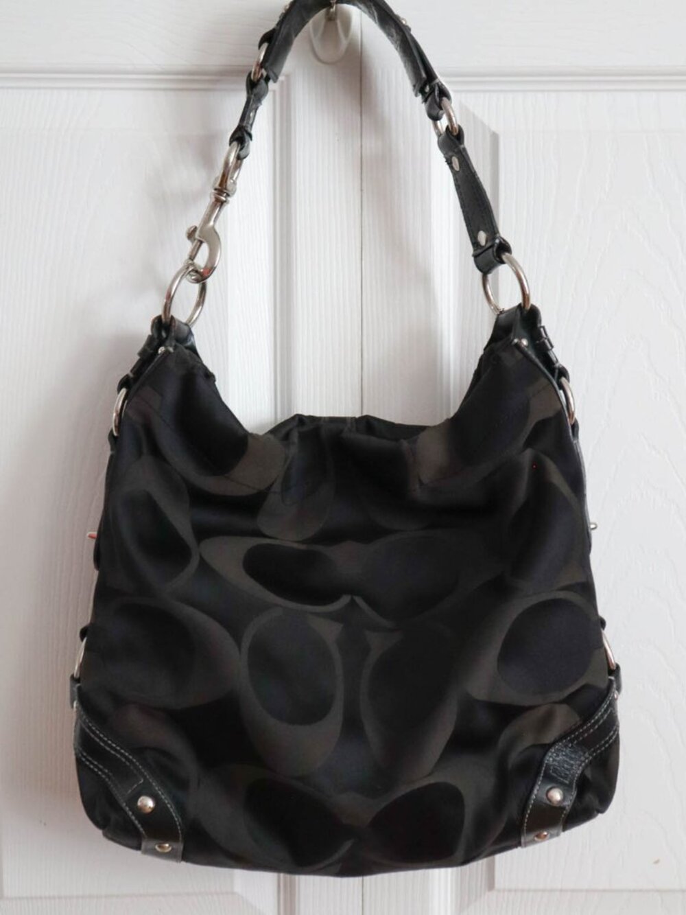Coach Carley Signature Logo Print Hobo Bag Purse Black Jacquard & Patent Leather